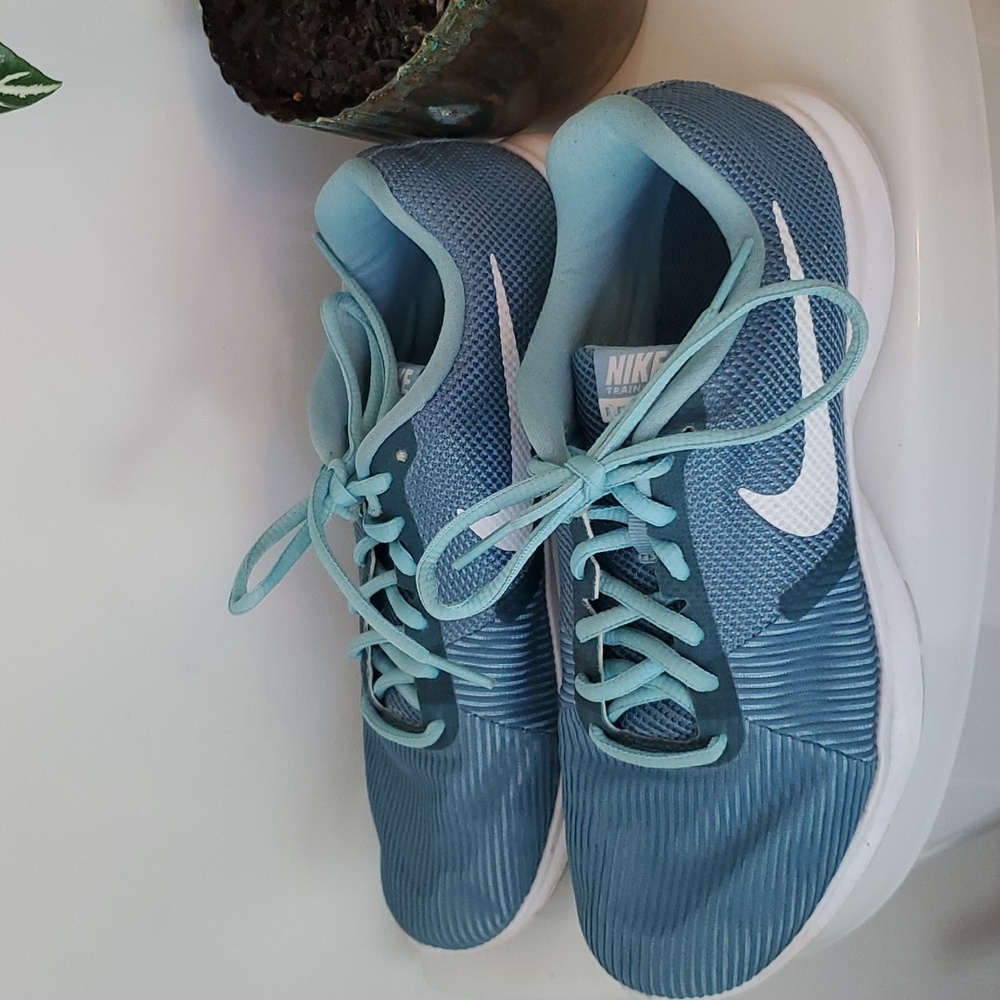 Sky Blue Flex Bijou Nike Training Sneakers